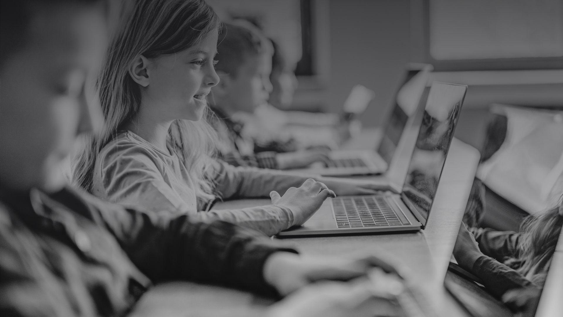 DA FLUÊNCIA DIGITAL À PRÁTICA DOCENTE TRANSFORMADORA